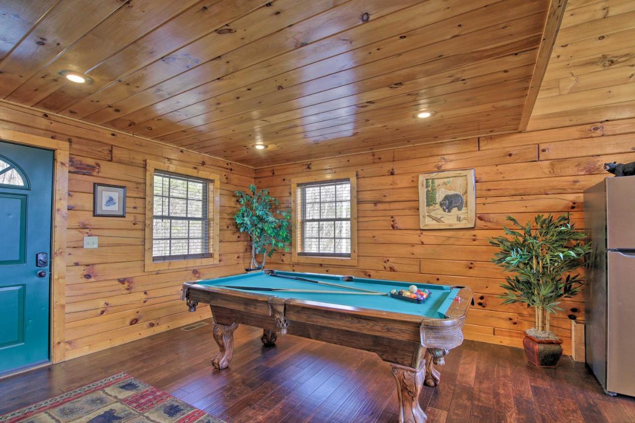 Gatlinburg Cabin With Pool Table And Hot Tub! Екстериор снимка