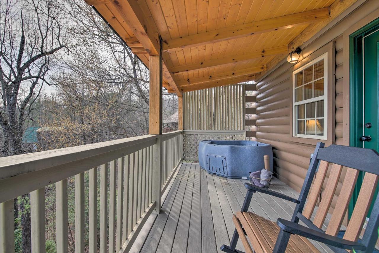 Gatlinburg Cabin With Pool Table And Hot Tub! Екстериор снимка