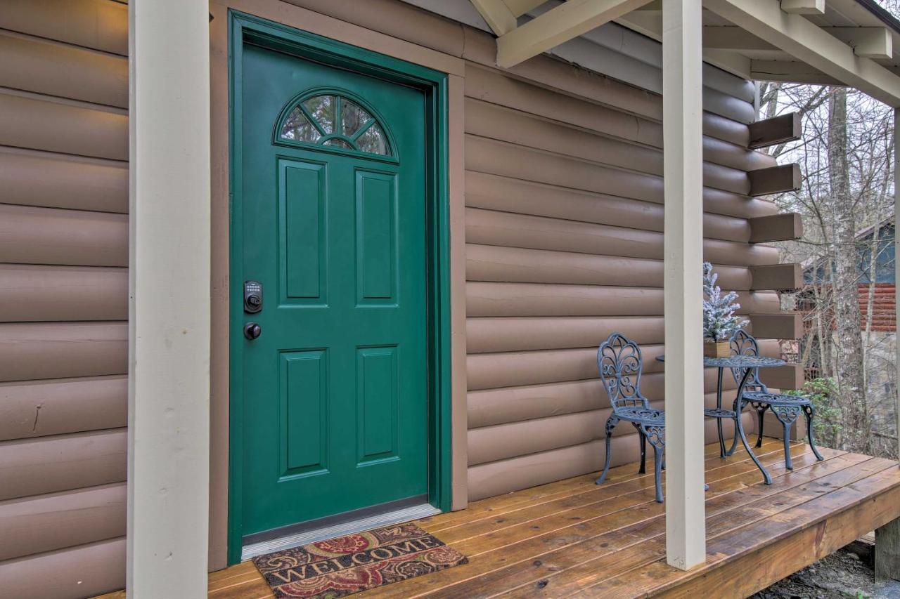 Gatlinburg Cabin With Pool Table And Hot Tub! Екстериор снимка
