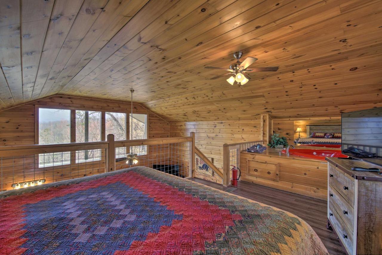 Gatlinburg Cabin With Pool Table And Hot Tub! Екстериор снимка